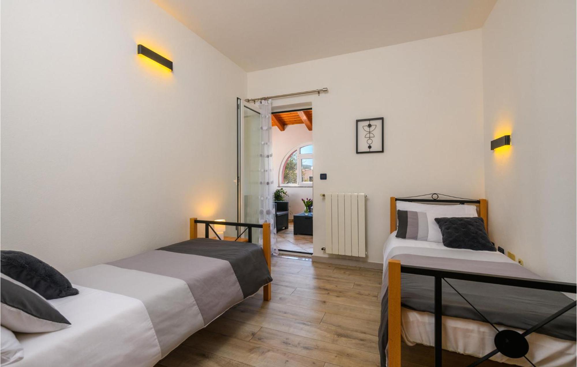 5 Bedroom Stunning Home In Labin Rasa Exterior photo